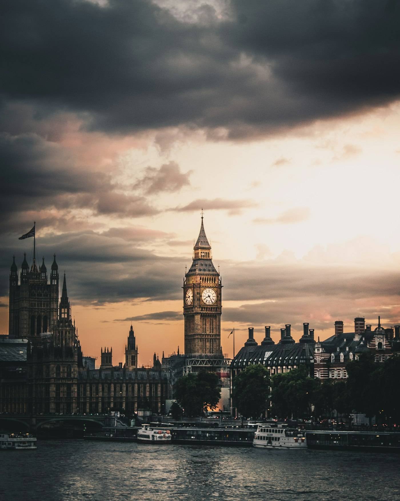 The Autumn Budget 2025: What Changed for Business Owners Looking to Sell